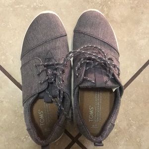 Grey toms with laces